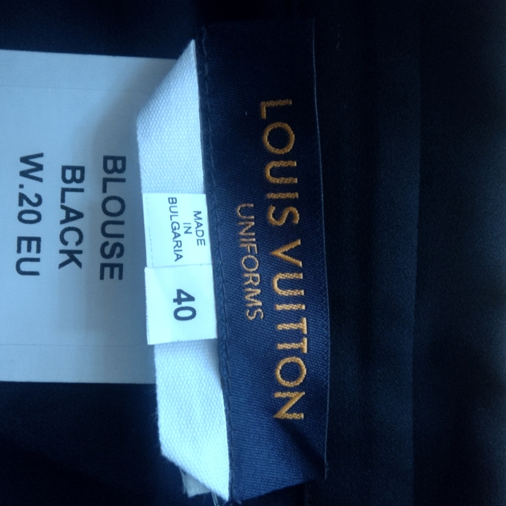 100% Authentic Louis Vuitton black blouse - Picture 3 of 6